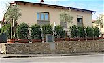 Town apartments for 2 up to 6 persons in Greve in Chianti, mear the bus stop for Florence